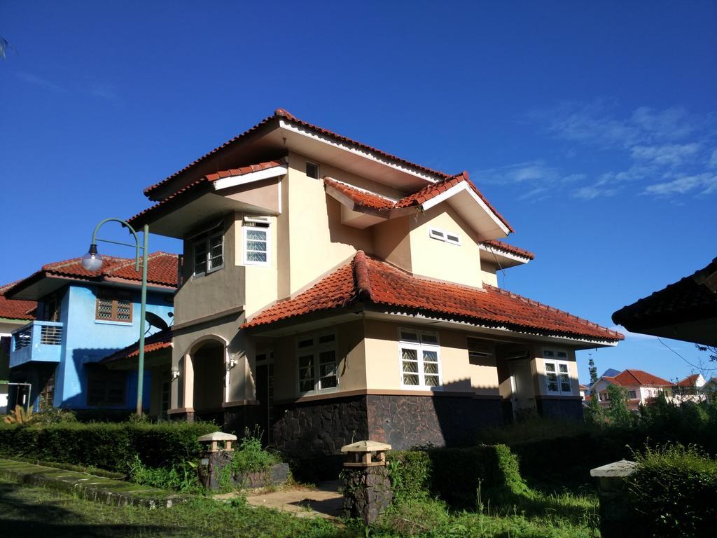 Villa Sabrina Bumi Ciherang Panjaweujan Luaran gambar