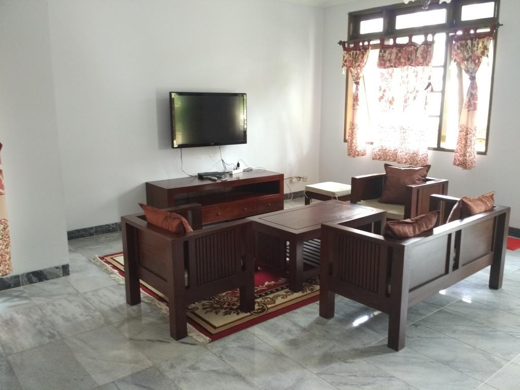 Villa Sabrina Bumi Ciherang Panjaweujan Luaran gambar