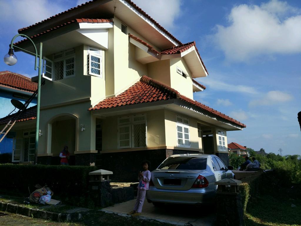Villa Sabrina Bumi Ciherang Panjaweujan Luaran gambar